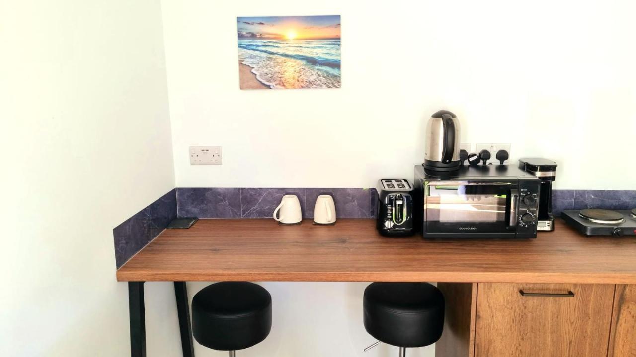הוילה לידס T-I-G-H The Coziest Place Wifi & Netflix Near Roundhay מראה חיצוני תמונה