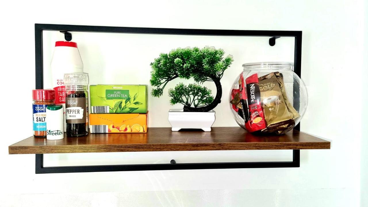 הוילה לידס T-I-G-H The Coziest Place Wifi & Netflix Near Roundhay מראה חיצוני תמונה
